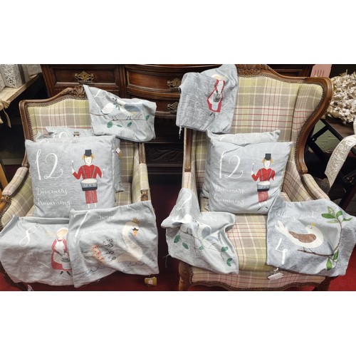 1038 - Selection cushions and cushion covers - 12 Days of Christmas Theme