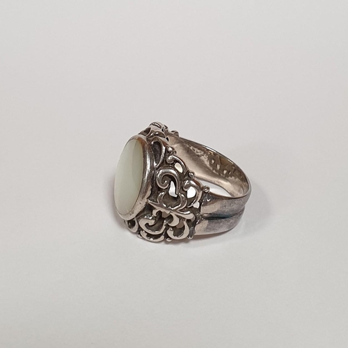 303 - Large Silver Mother of Pearl Ring, Size S-T