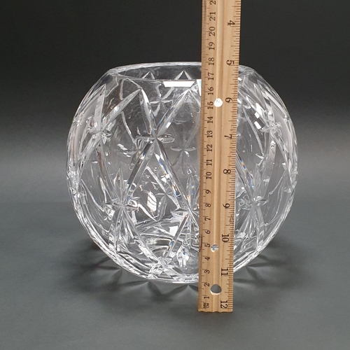 57 - Tipperary Crystal Rose Bowl, H:17 x D:20cm