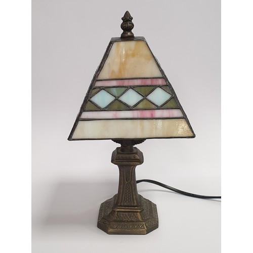 59 - Small Tiffany Style Table Lamp, 32cm high