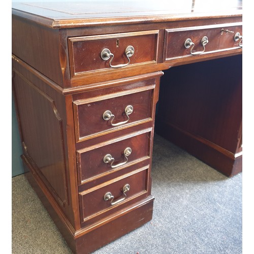 99 - Mahogany Leather Top Pedestal Desk, H:80 x W:121 x D:60cm