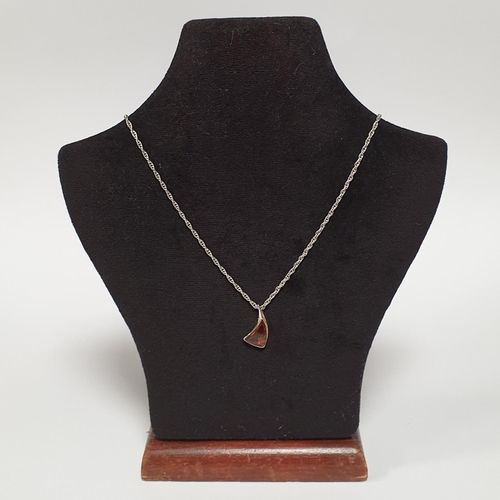 461 - Silver and Amber Pendant on Chain (925)