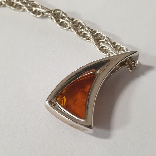 461 - Silver and Amber Pendant on Chain (925)