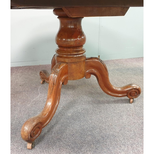 193 - Victorian Mahogany Circular Dining Table on Pod Leg, H:75 x D:132cm