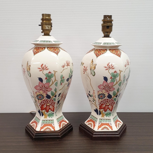 422 - Pair of Porcelain Table Lamps, H:35cm