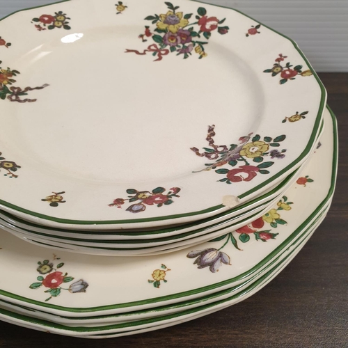 562 - Royal Doulton Old Leeds Sprays Part Dinner Set, 17pcs Tureen Lid Damaged, Plate Damaged