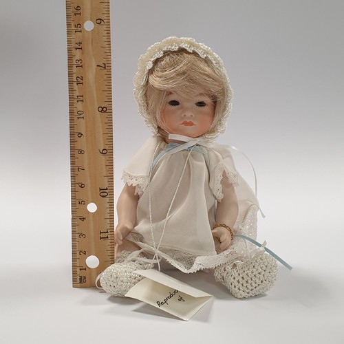 602 - Porcelain Doll Reproduction of S.F.B.J 252 Pouty in Original Box H: approx.. 20cm   (legs, arms and ... 