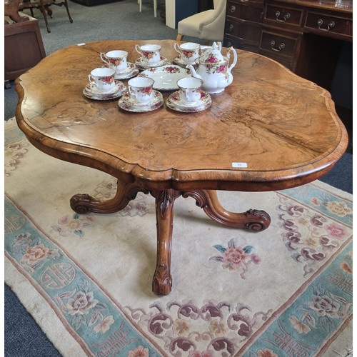 95 - Victorian Walnut Tilt Top Table Breakfast Table, H:72 x W:144 x S:112cm