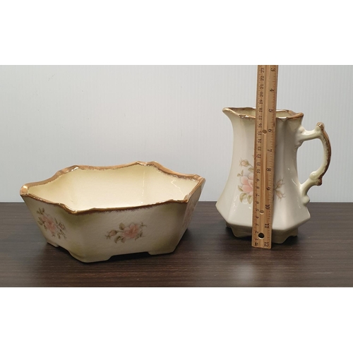 11 - Staffordshire Ironstone Basin (H:8x D:25cm) and ewer (H:17cm)