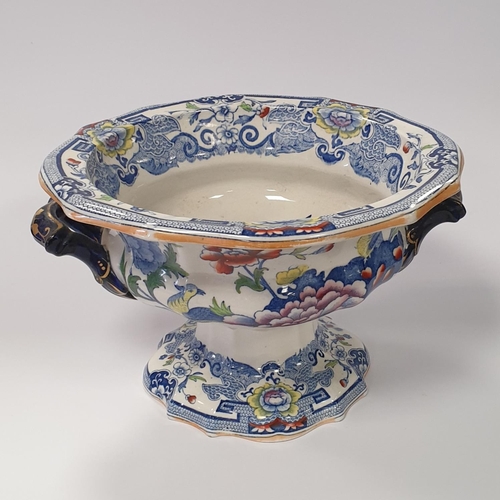 121 - Mason's Ironstone twin handled footed bowl, c. 1810. H:17 x D:30cm