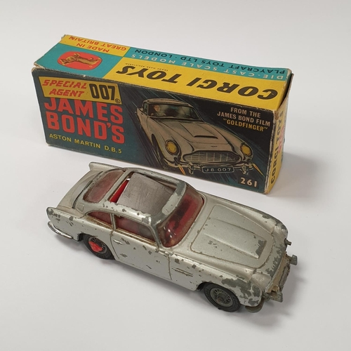 486 - Corgi Toys James Bond 007 Aston Martin DB5from Goldfinger, in box Car: L: 10cm