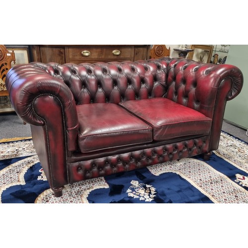 152 - Oxblood Red Leather Chesterfield 2 Seater Couch L: 178cm x D: 97cm x h: 87cm (seat height: 50cm)