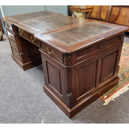 717 - Large Mahogany Leather Top Partners Pedestal Desk  H: 78cm x L: 180cm x D: 90cm