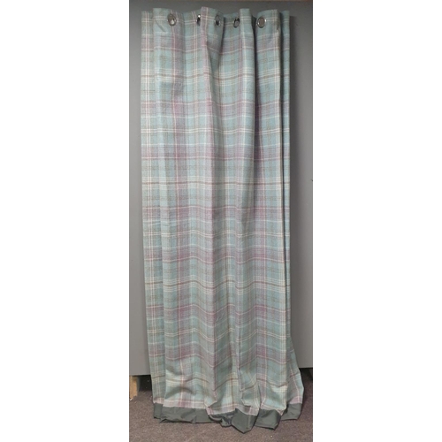 736 - 4x polyester curtains, Width 225 x Drop 225cm (drop 240cm with lining)