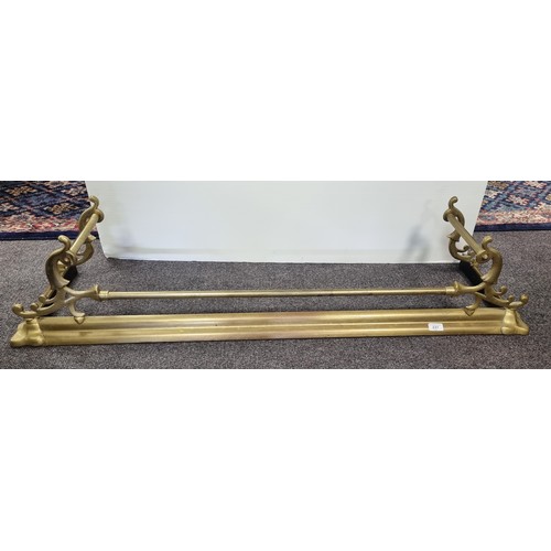 237 - Brass Fender outside measurement: w: 134cm x d: 35cm x h: 28cm 
inside measurement w: 123cm x d: 30c... 