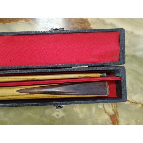 849 - Snooker Cue in Case