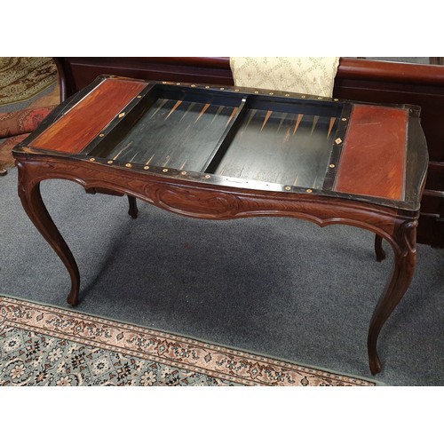 391 - Victorian Rosewood Table/Games Table on Cabriole Leg (turn top over to use as a games table, remove ... 