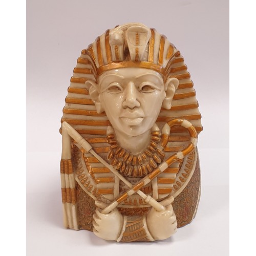 497 - Egyptian Statue H: 22cm x D: 12cm