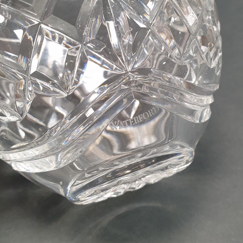 922 - Two Waterford Crystal Bowls, 9x11cm and 9x12.5cm