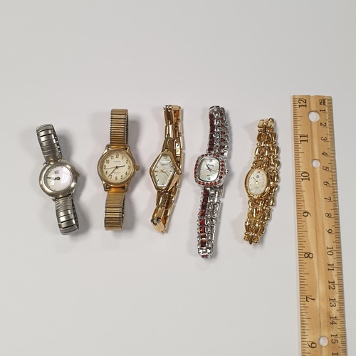 590 - Lot of 5x Gold and Silver Colour Watches