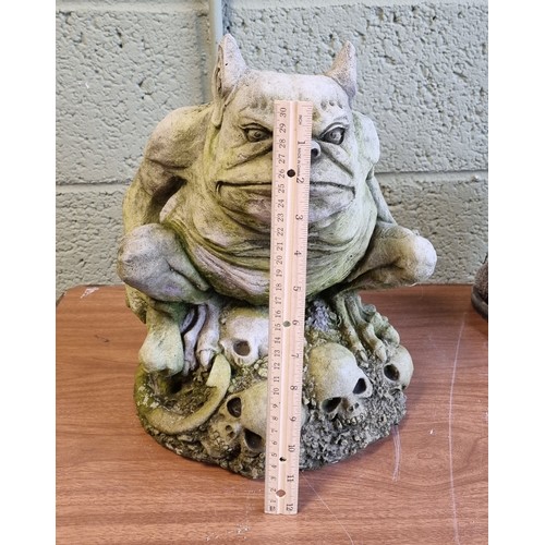 1046 - Stone Gargoyle Garden Statue H: 34cm