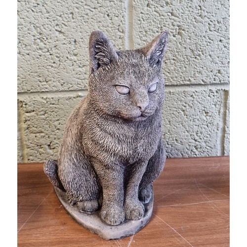 1052 - Stone Cat Garden Statue - H: 31cm