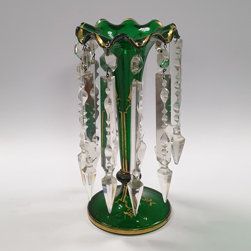 960 - Green Lustre Vase and 3x Small Shades (Lustre: H:25cm)