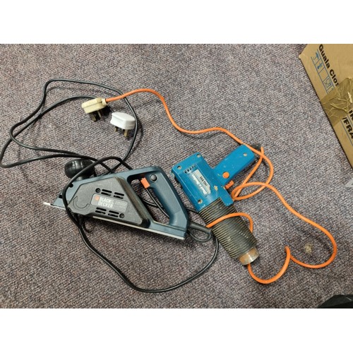 639 - Black and Decker Heat Gun and Sander