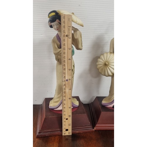 51 - Pair of Ceramic Geisha Figures on Stands, h: 32cm