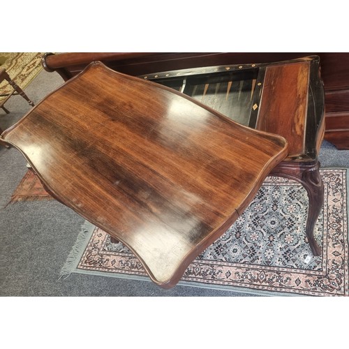 391 - Victorian Rosewood Table/Games Table on Cabriole Leg (turn top over to use as a games table, remove ... 