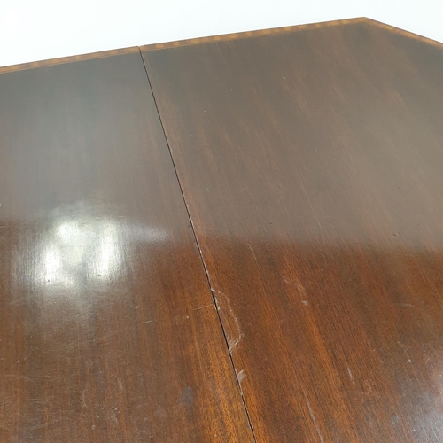 13 - Inlaid Mahogany Sutherland Table, H:68 x W:61 x D:19/76cm