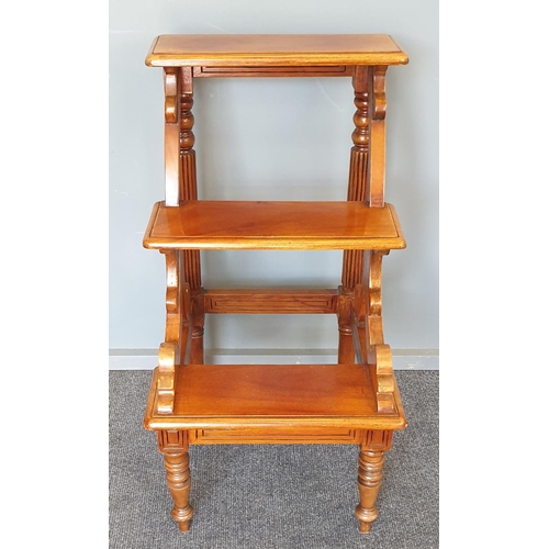 16 - Library Steps, H:83 x W:45 x D:50cm