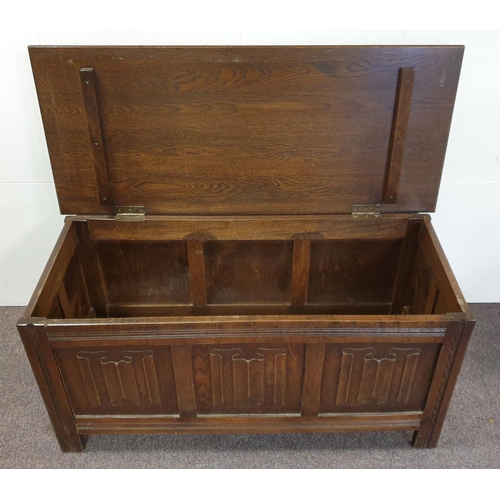 117 - Oak Blanket Box, H:51 x W:105 x D:45cm