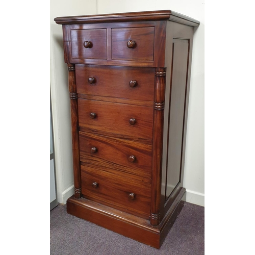 157 - Mahogany Two Over Four Drawer Tallboy Chest. H:131 x W:70 x D:56cm