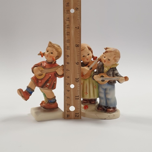 281 - Lot of 2x Hummel Figures, Height 11cm