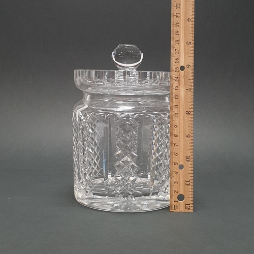 43 - Waterford Crystal Biscuit Barrell, H:17 x D:13cm