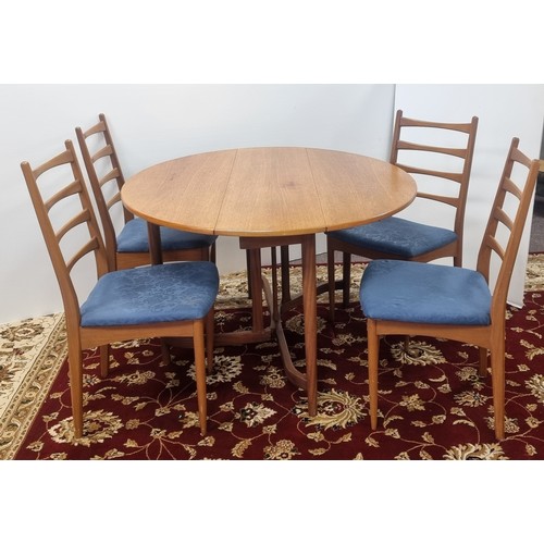 121 - Mid Century Gate Leg Table and 4 Chairs, Table W: 112cm x L 138cm (Open) Middle Section W: 33cm