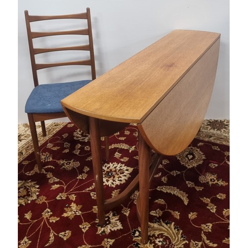 121 - Mid Century Gate Leg Table and 4 Chairs, Table W: 112cm x L 138cm (Open) Middle Section W: 33cm