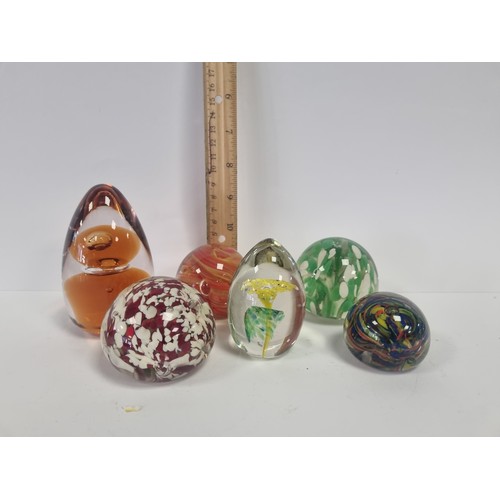 111 - Lot of 6x Paperweights -  Tallest H: 10cm