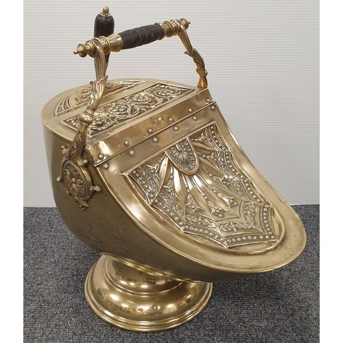 855 - Brass Victorian Coal Scuttle, H: 50cm x W: 50cm x D: 34cm