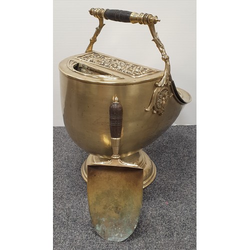 855 - Brass Victorian Coal Scuttle, H: 50cm x W: 50cm x D: 34cm