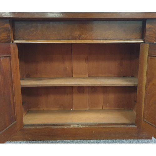 11 - Victorian Mahogany 2 Door/2 Drawer Sideboard, H:90 x W:107 x D:38cm