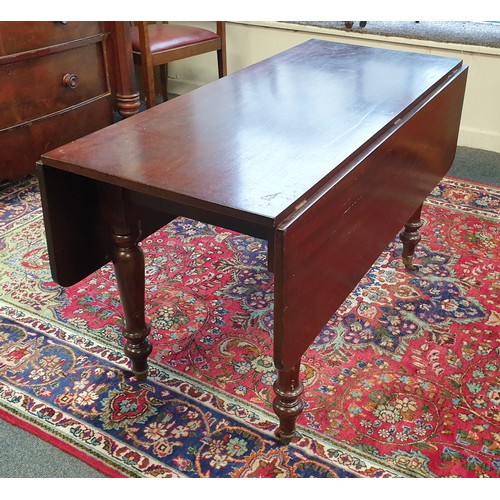 88 - Victorian Mahogany Drop Leaf Dining Table Open L: 118cm x 122cm H: 70cm