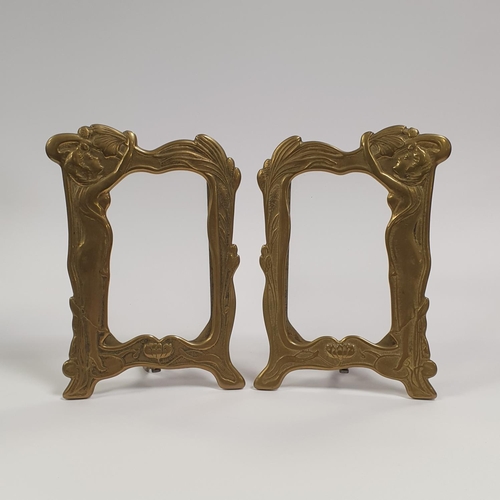 191 - Pair of Brass Art Nouveau Photo Frames, H:14 x W:10cm