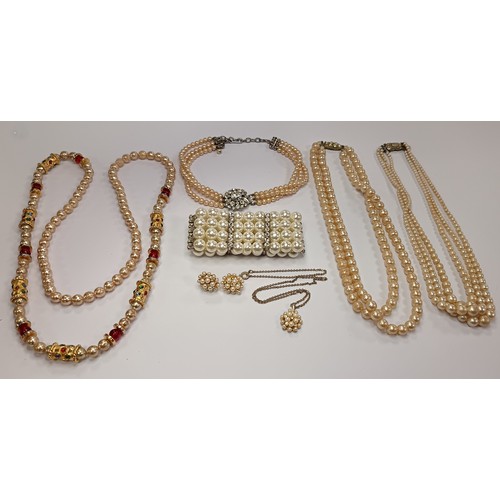 227 - Assorted Lot of Costume Pearl Jewellery to include: 4 x Necklaces, 1 x Bracelet, 1 Pendant & Earring... 