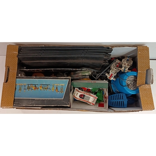 212 - Large Collection of Vintage Scalextric