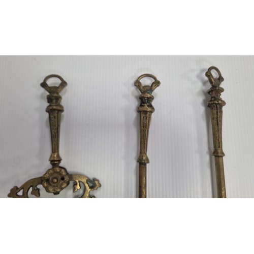 223 - 3 Pieces of Brass Fireside Companion Set, L: 80cm approx.