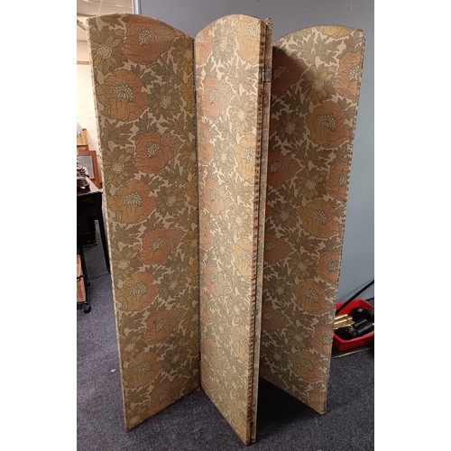 226 - Four-panel upholstered folding room screen - tapestry fabric, H: 168cm x W: 39cm each panel