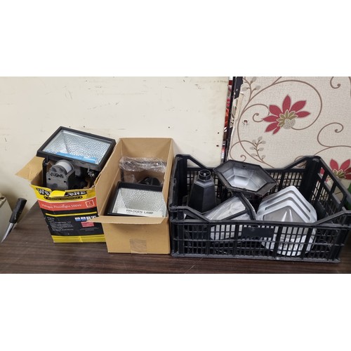 945 - Lot of Outdoor Light fittings etc