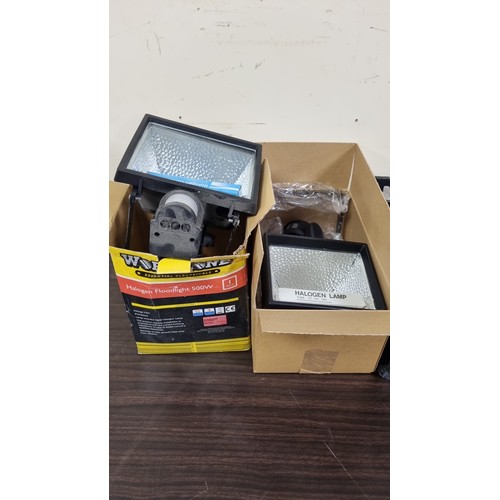 945 - Lot of Outdoor Light fittings etc